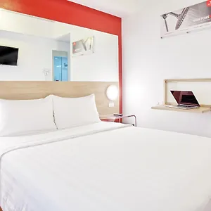 Hotel Red Planet Ortigas, Mandaluyong