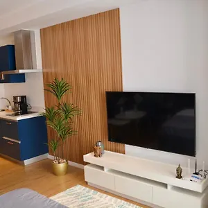 Luxxe Interior Design Condo - Acqua Private Residences Aparthotel